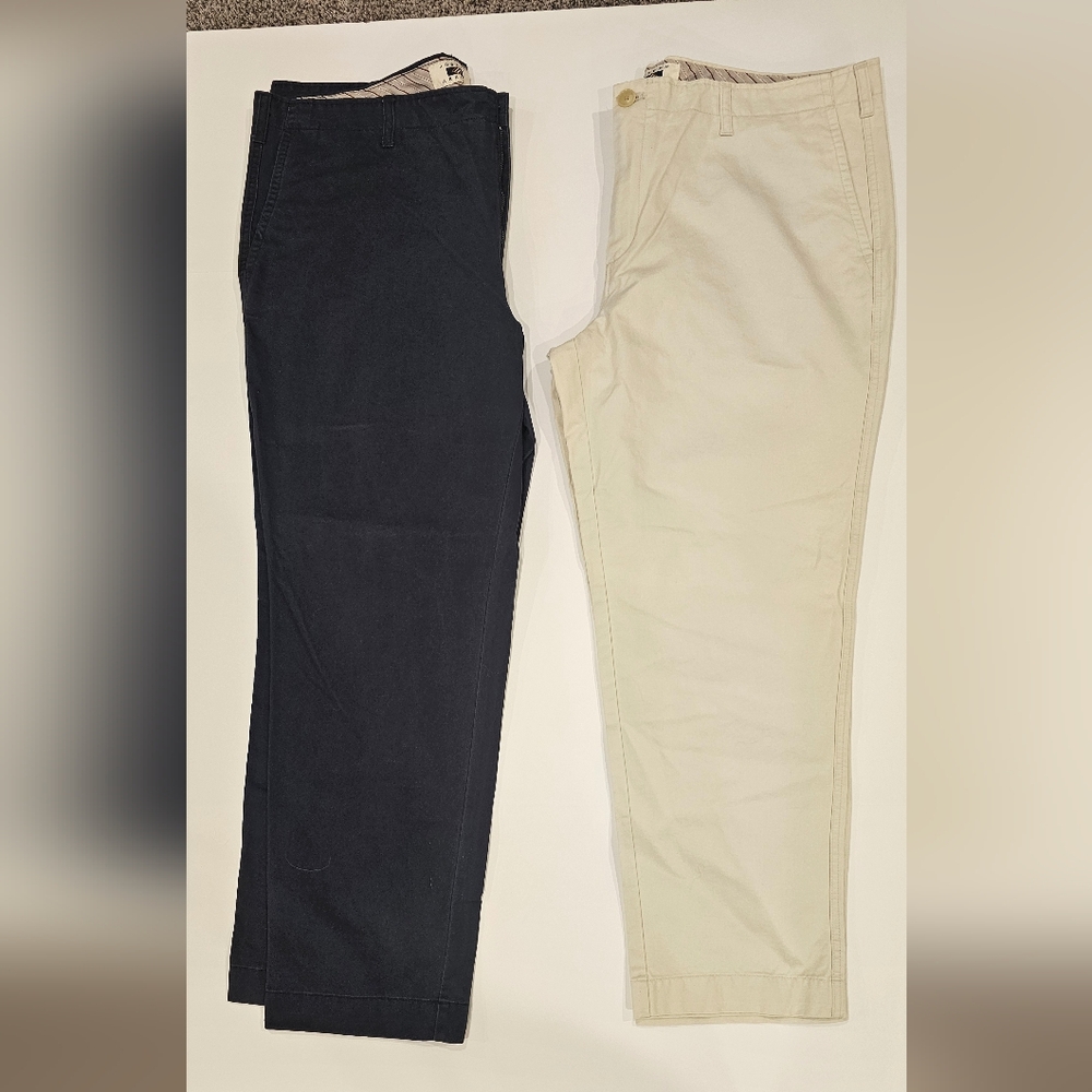 Joseph Abboud Men's Navy Blue and Cream Color Khakis Size: 42w & 30L
